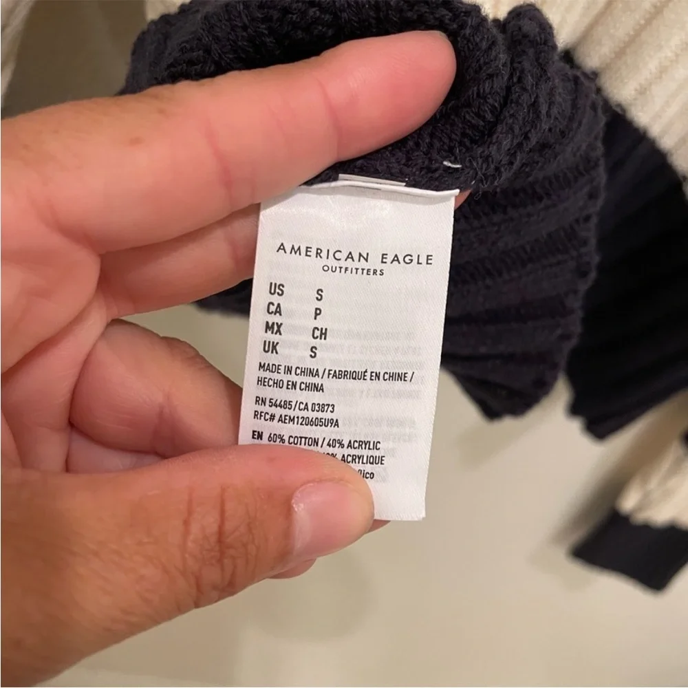 American Eagle Striped Ribbed Cropped Sweater – Size Small - Picture 5 of 6